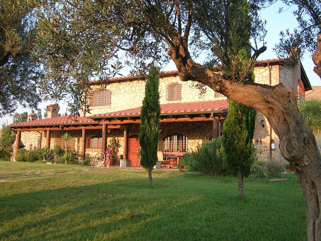 Casale Farnesiana B&B Tarquinia Eksteriør billede