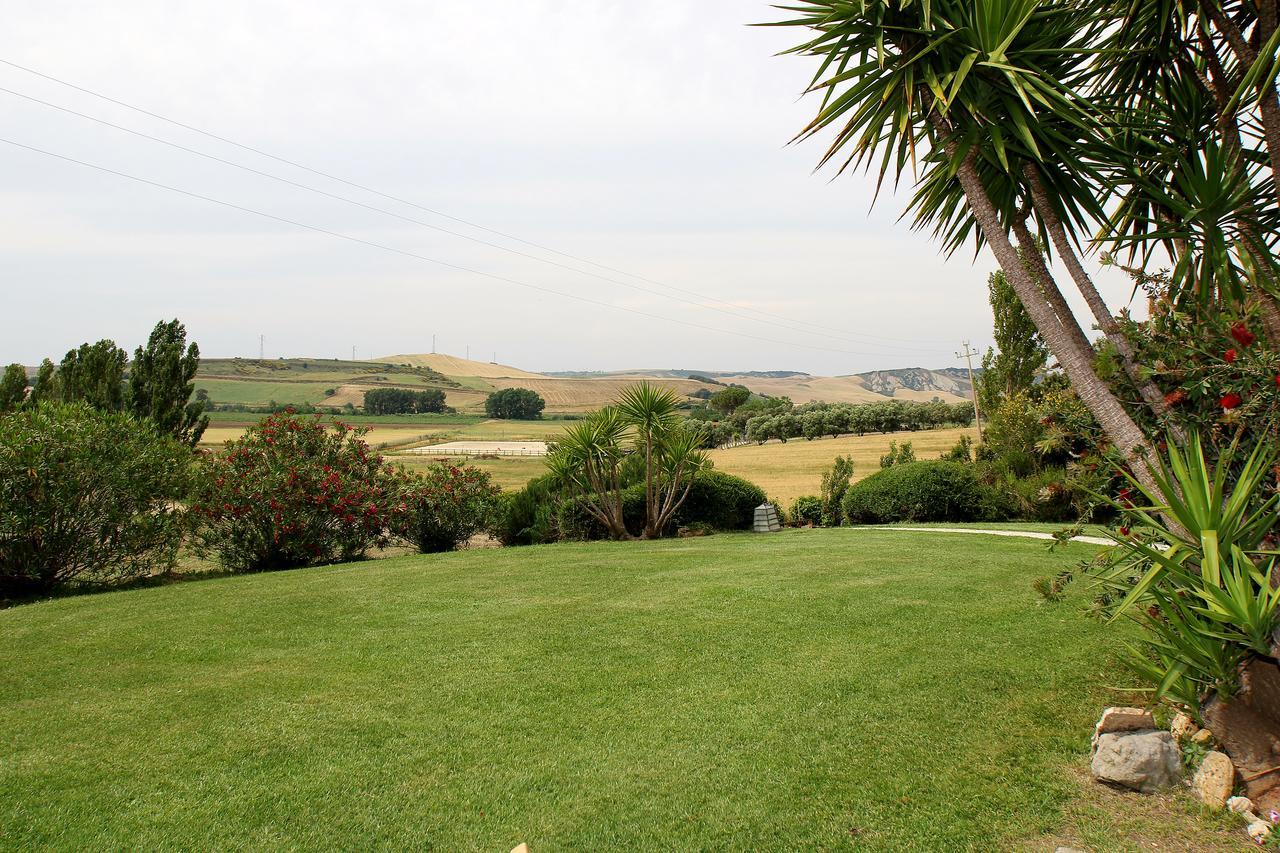 Casale Farnesiana B&B Tarquinia Eksteriør billede